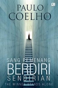 Image of Sang Pemenang Berdiri Sendirian
